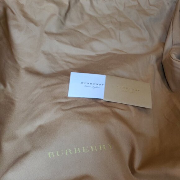 Burberry Calfskin Vintage Check Kingswood Achly Diaper /toteBag Black - Picture 11 of 11